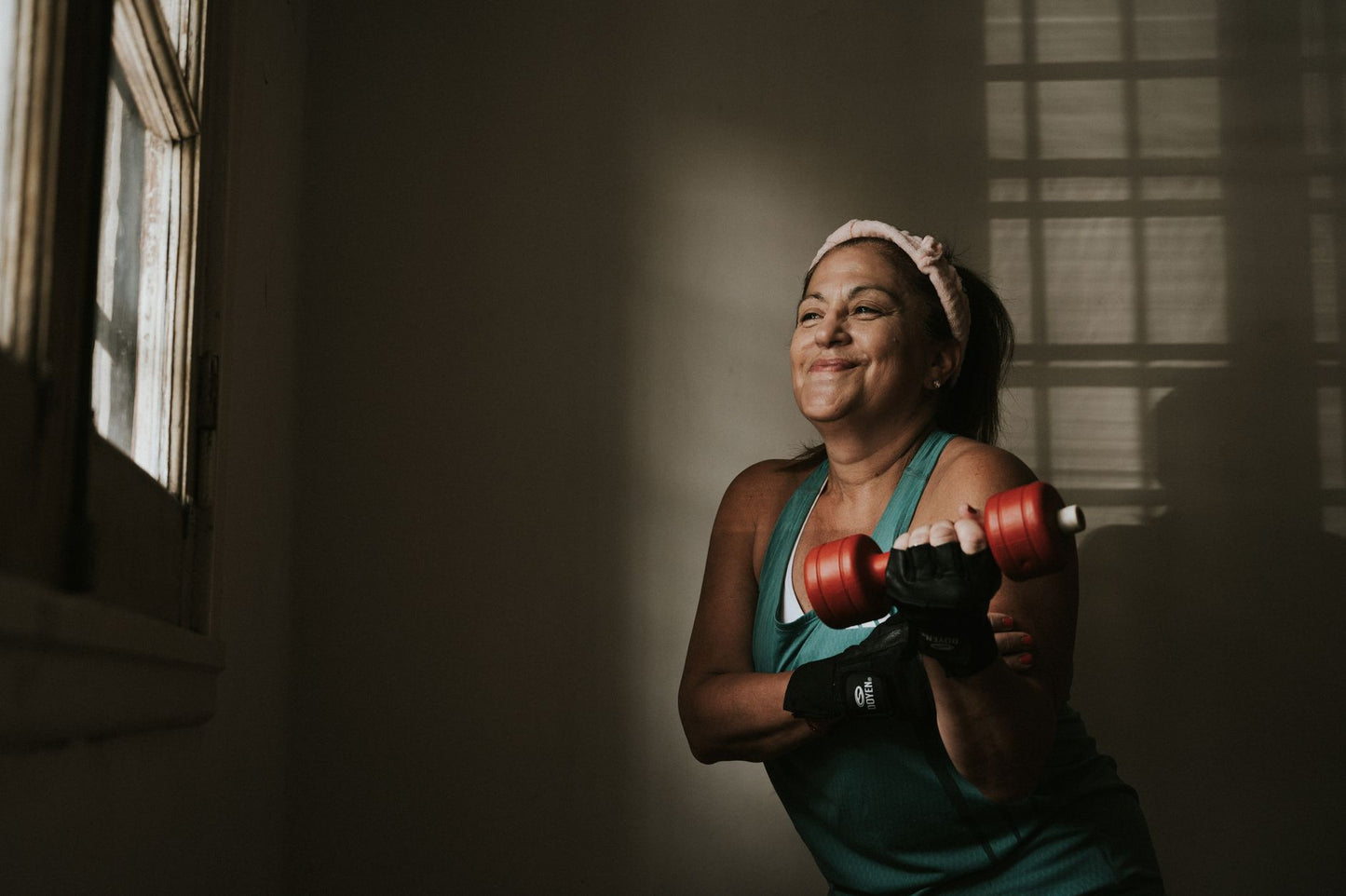 Lifestyle — Ladies Adjustable Dumbbell Set