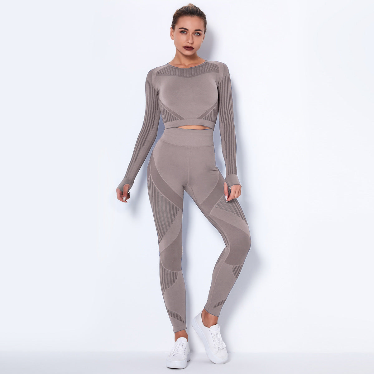 Seamless Knitted Absorbent Yoga Long-Sleeved Suit Yoga Wearsuit Aura Heaven